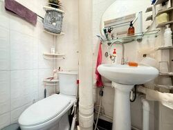Blk 556 Jurong West Street 42 (Jurong West), HDB Executive #467204661